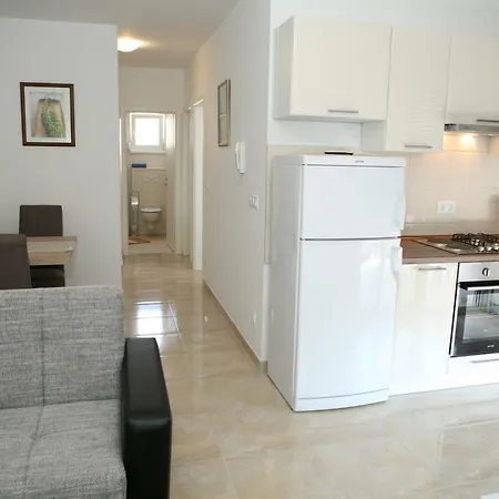 Jessica Apartment *