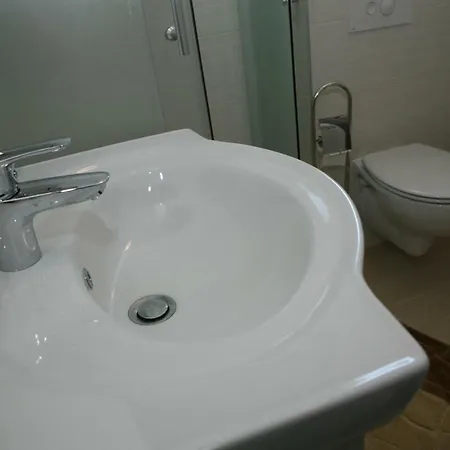 Jessica Apartment